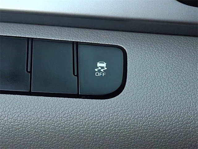 Used 2017 Hyundai Elantra SE image 23