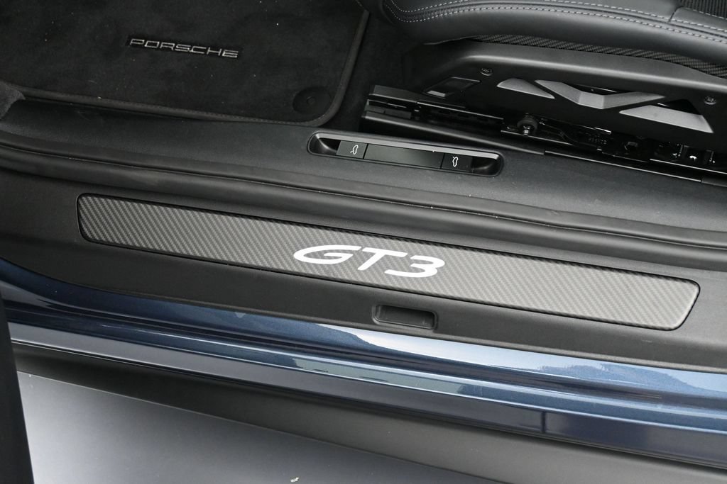 Certified 2026 Porsche 911 GT3 RWD image 17