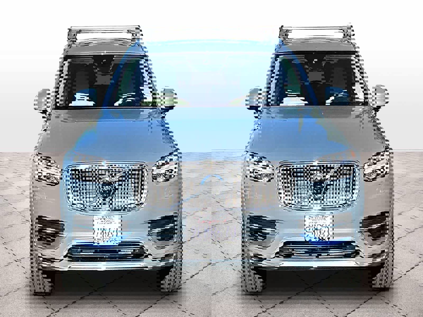 Used 2022 Volvo XC90 T8 Inscription w/ Advanced Package image 3