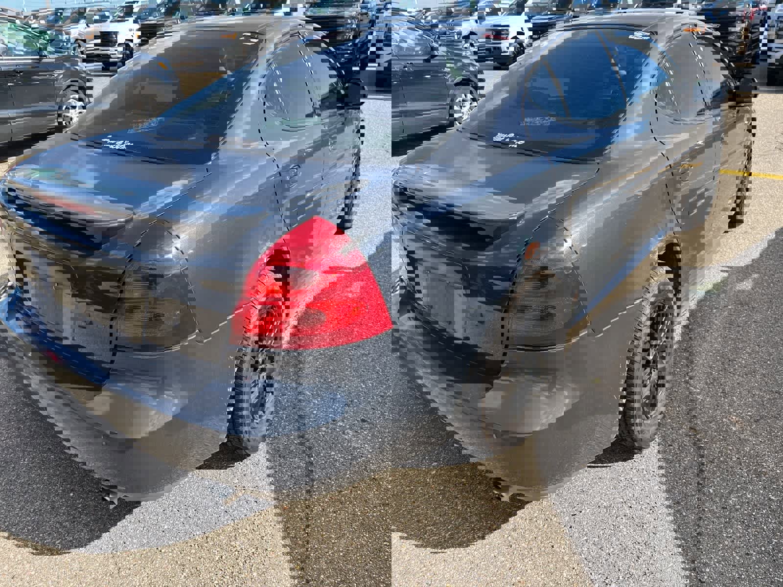 Used 2008 Pontiac Grand Prix image 13