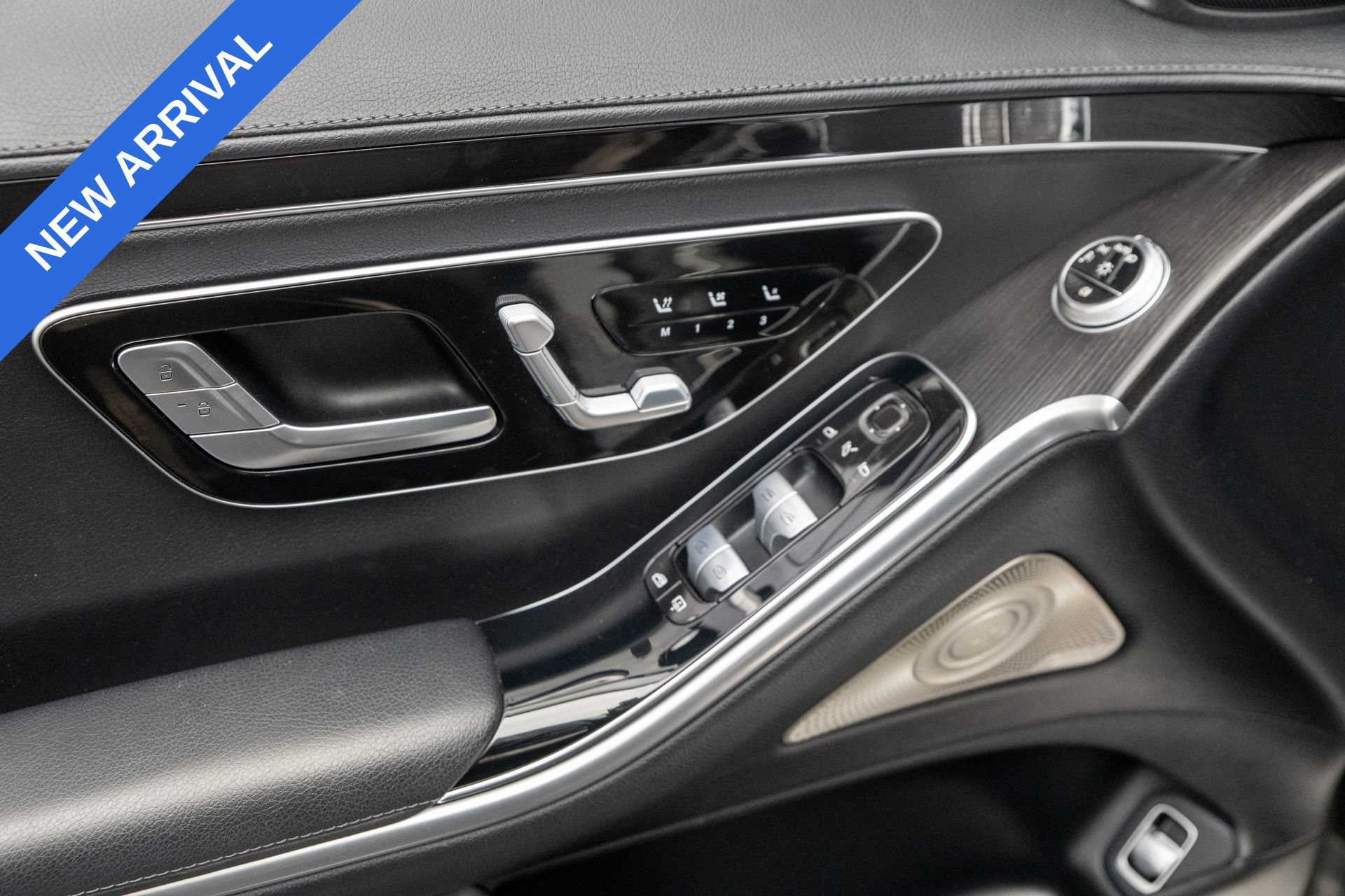 Used 2023 Mercedes-Benz S 500 4MATIC image 21