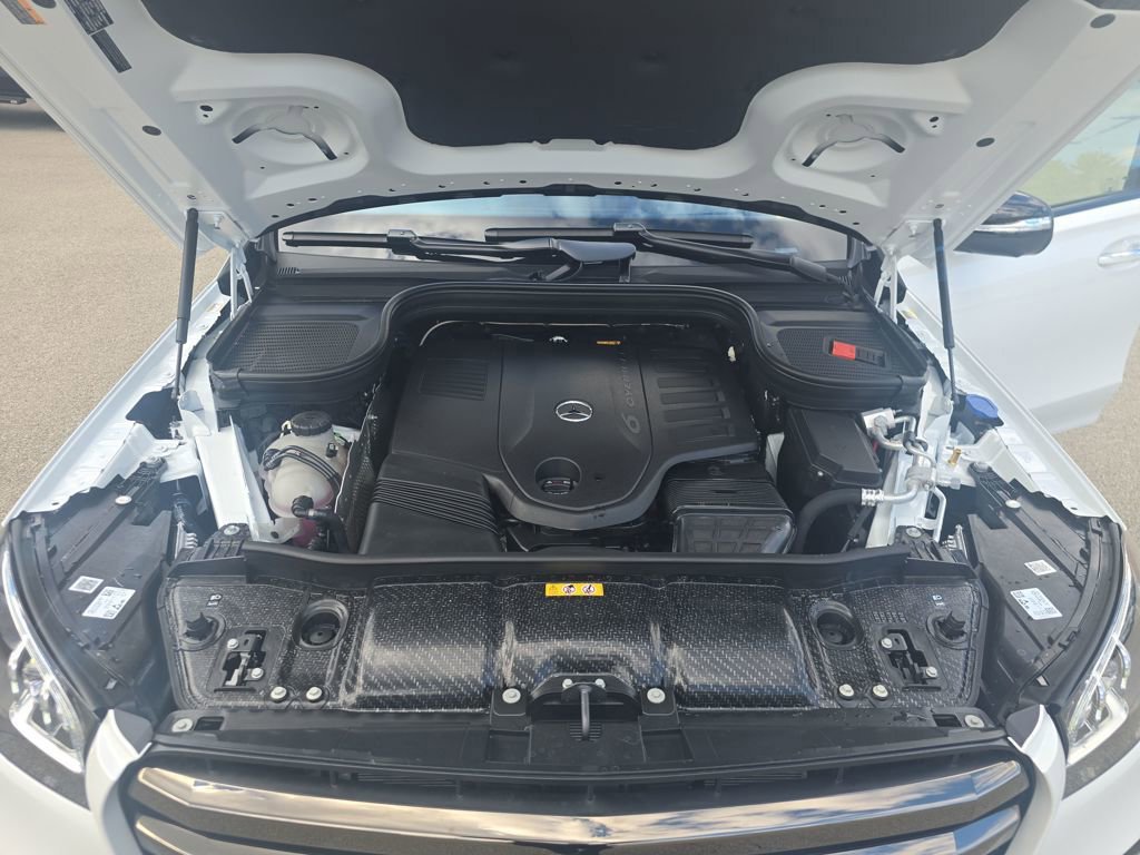 New 2026 Mercedes-Benz GLS 450 4MATIC image 22
