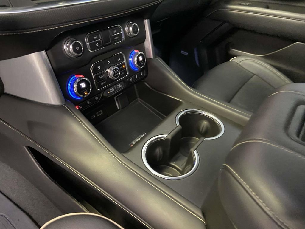 Used 2023 GMC Yukon SLT image 21