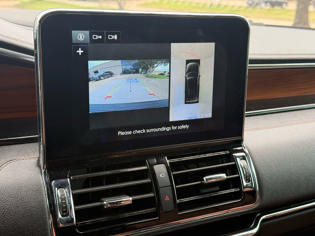 Used 2019 Lincoln Navigator Reserve AWD/4WD image 10