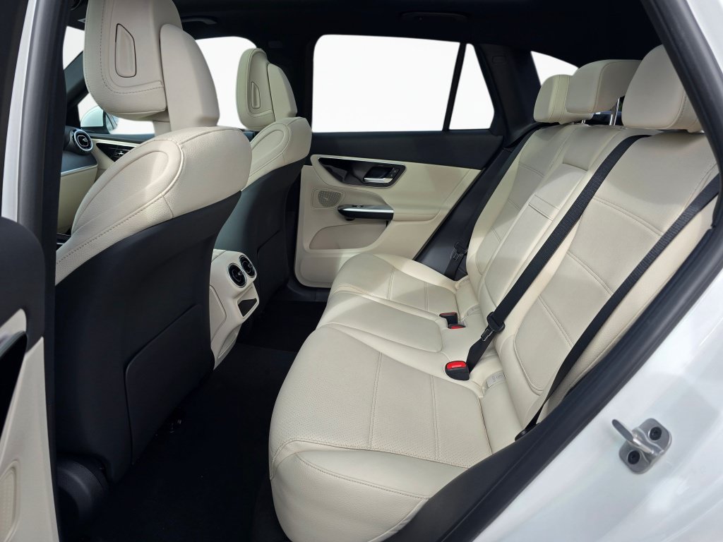 New 2026 Mercedes-Benz GLC 300 4MATIC image 17