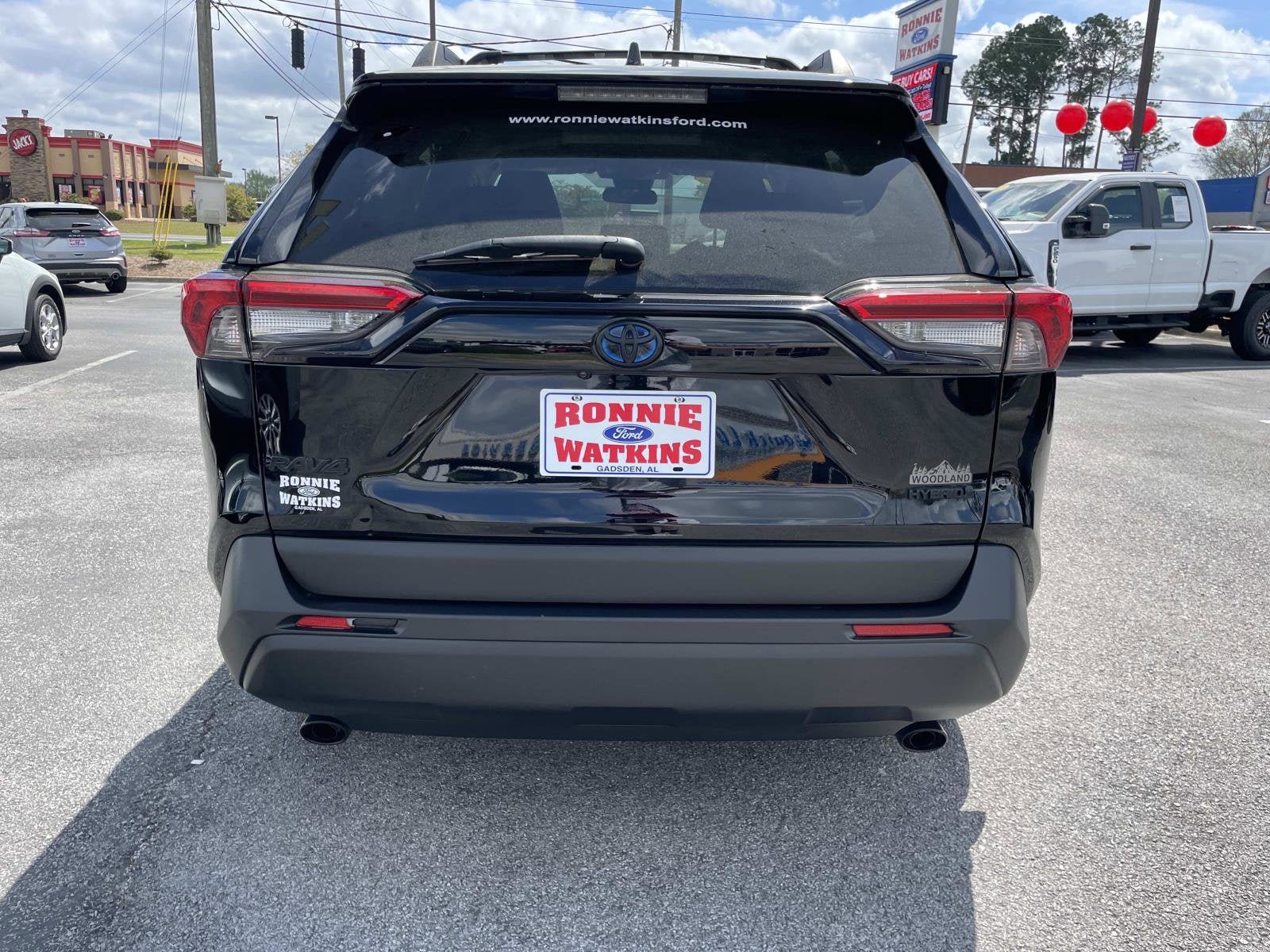 Used 2023 Toyota RAV4 AWD Hybrid image 5