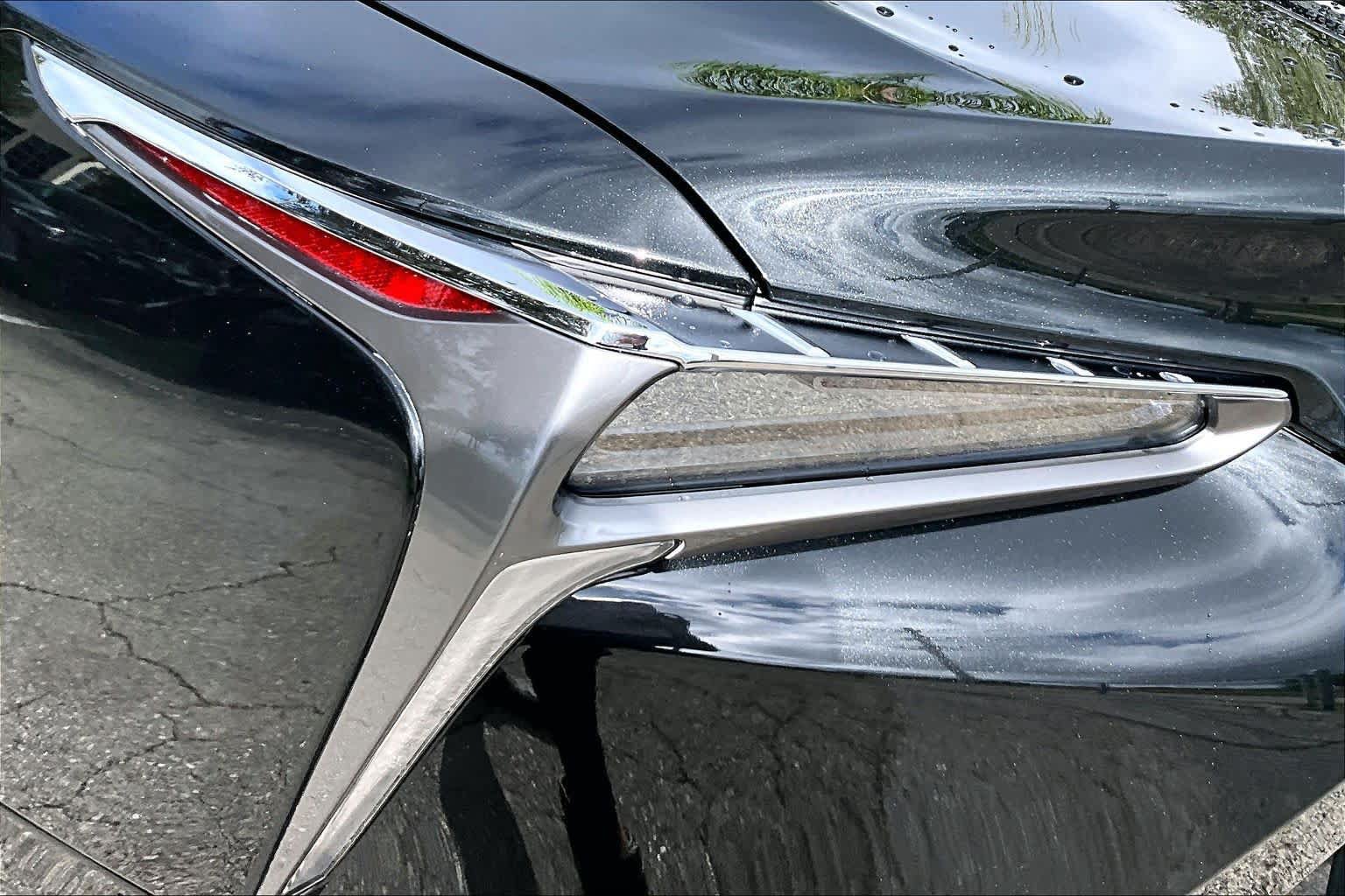 Used 2021 Lexus LC 500 Convertible w/ Touring Package RWD image 29