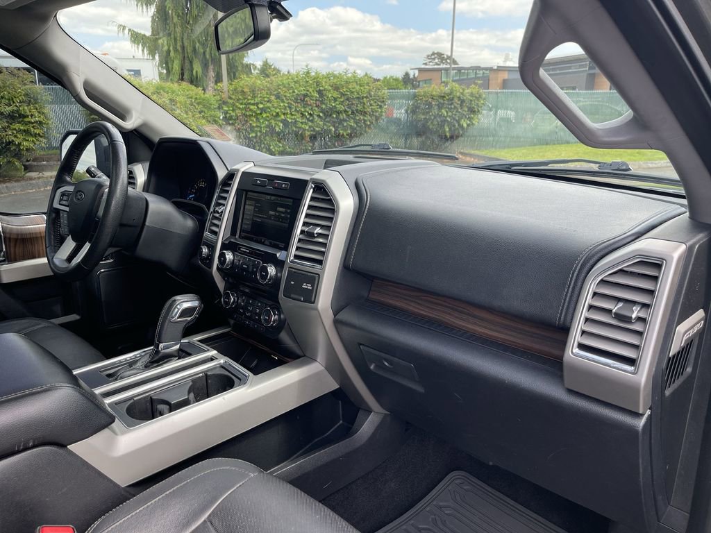 Used 2015 Ford F150 Lariat w/ Equipment Group 501A Mid AWD/4WD image 29