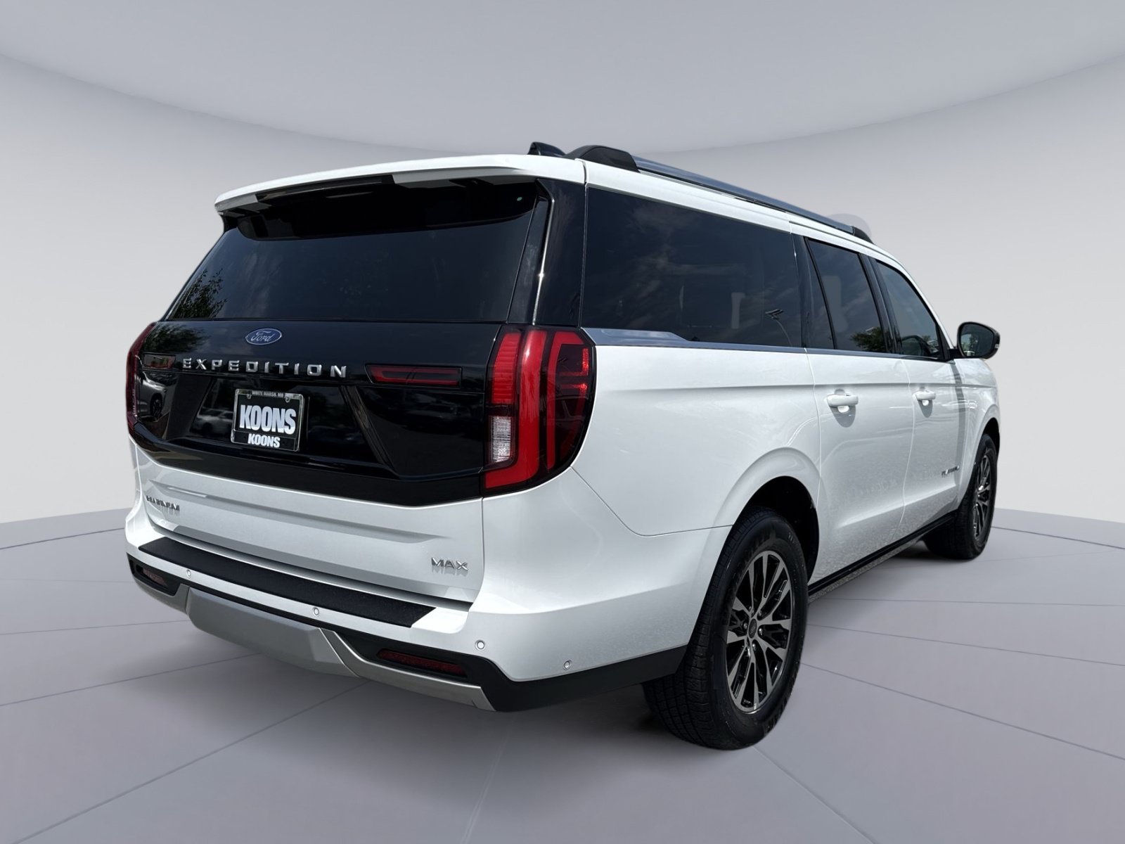 Used 2025 Ford Expedition Max Platinum AWD/4WD image 7