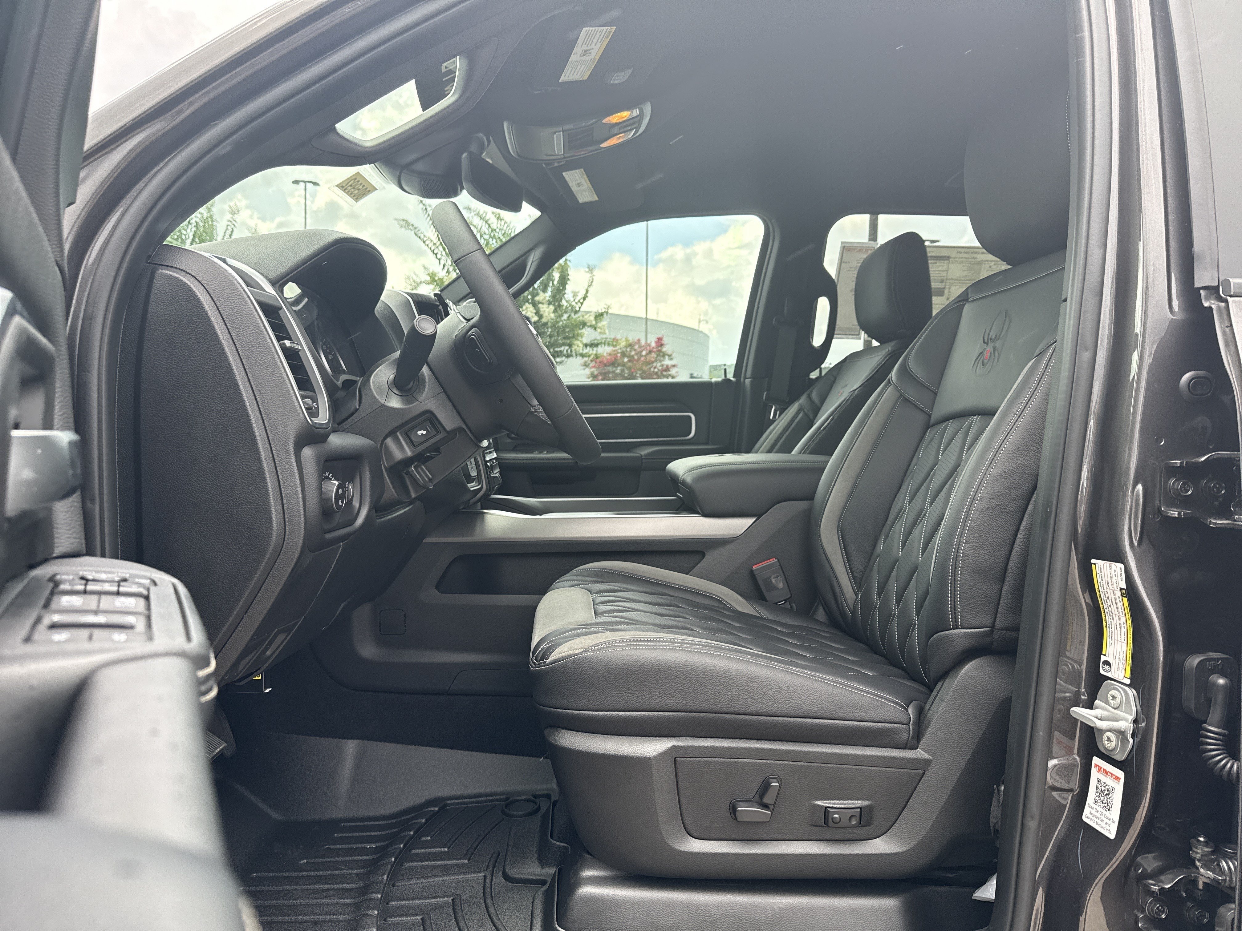 New 2026 RAM 2500 Big Horn AWD/4WD image 9