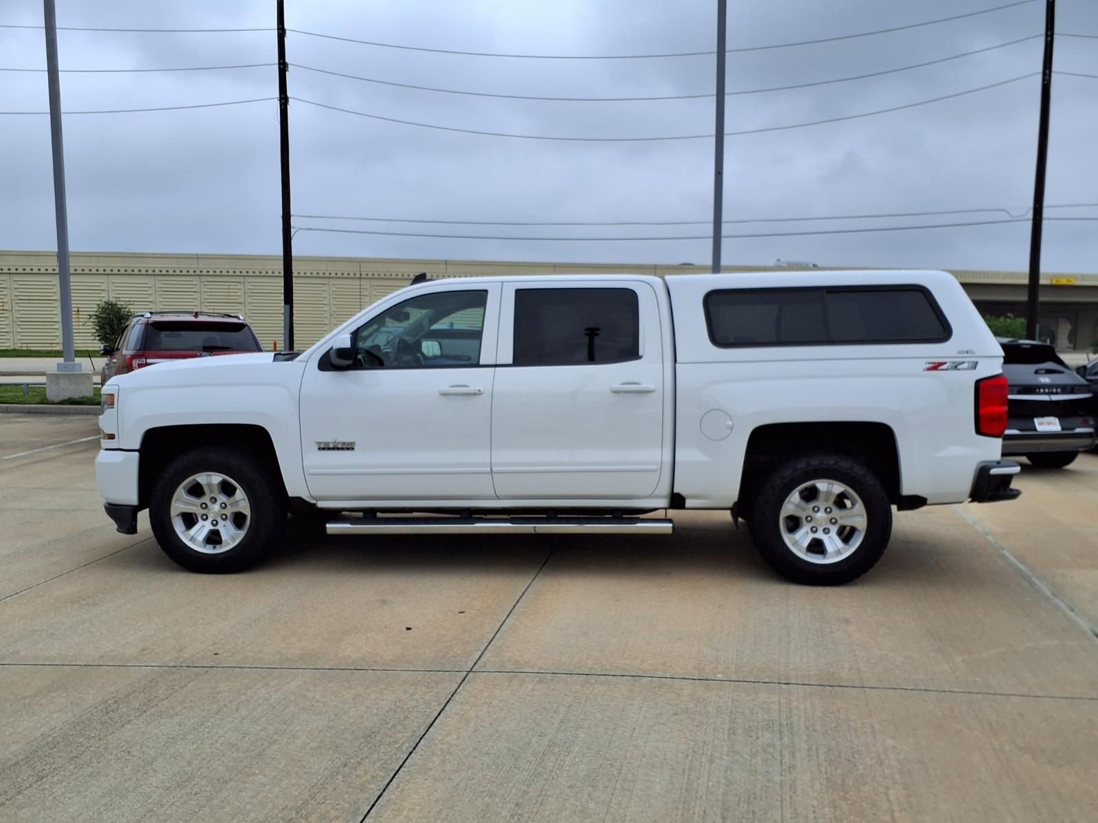 Used 2018 Chevrolet Silverado 1500 LT w/ Texas Edition AWD/4WD image 3