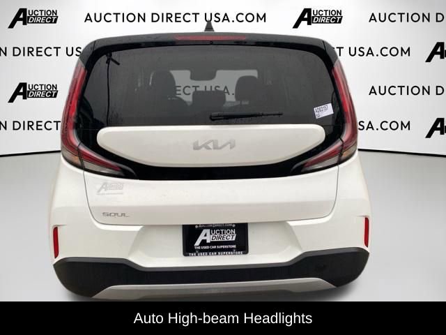 Used 2023 Kia Soul LX image 5