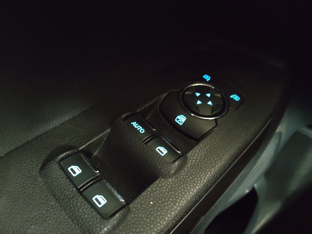 Used 2021 Ford EcoSport SE w/ SE Convenience Package FWD image 27