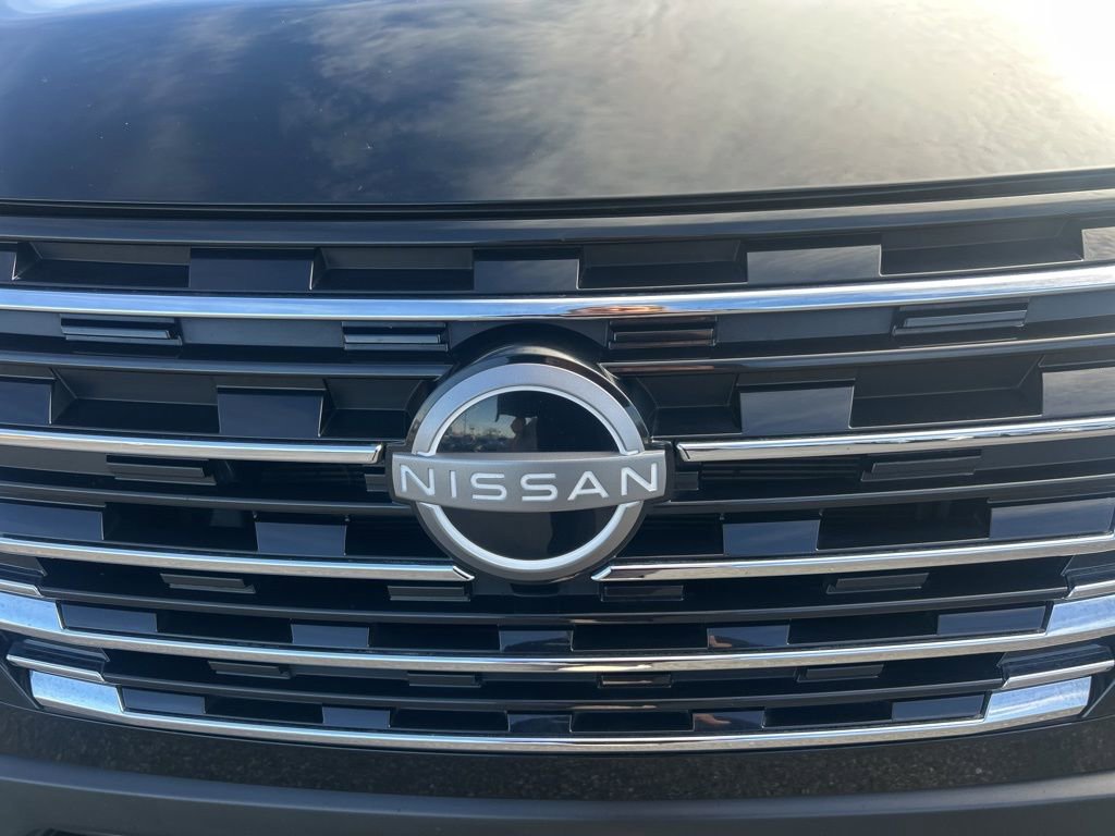 Used 2025 Nissan Rogue SV image 29