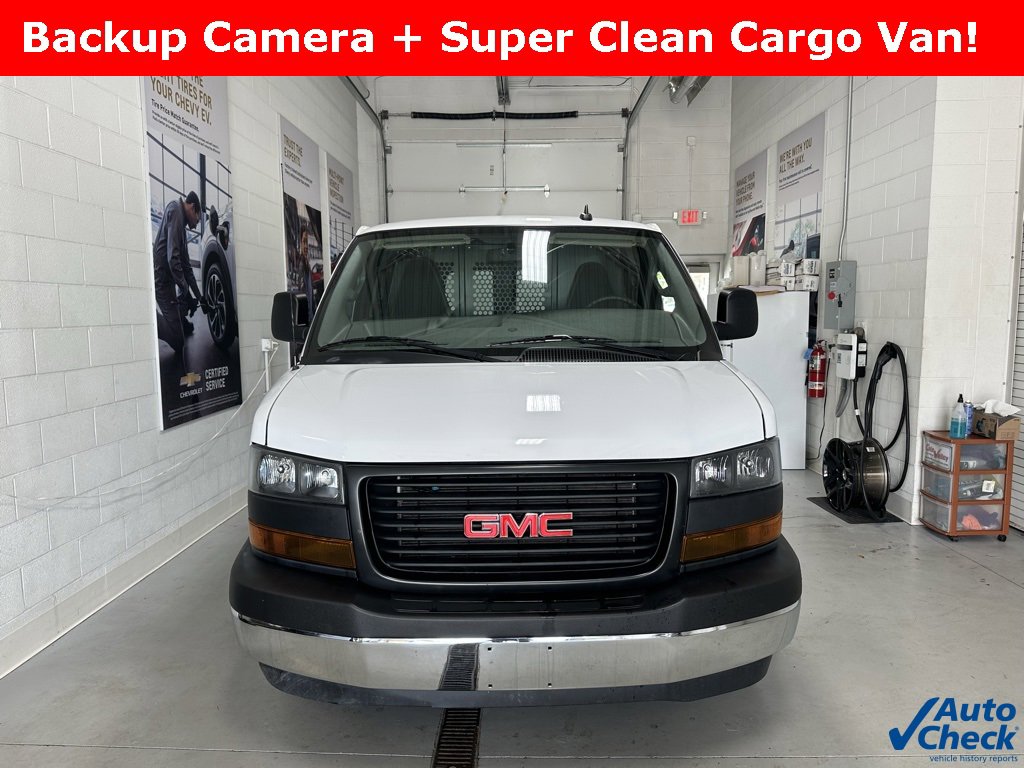 Used 2023 GMC Savana 2500 w/ Driver Convenience Package image 2