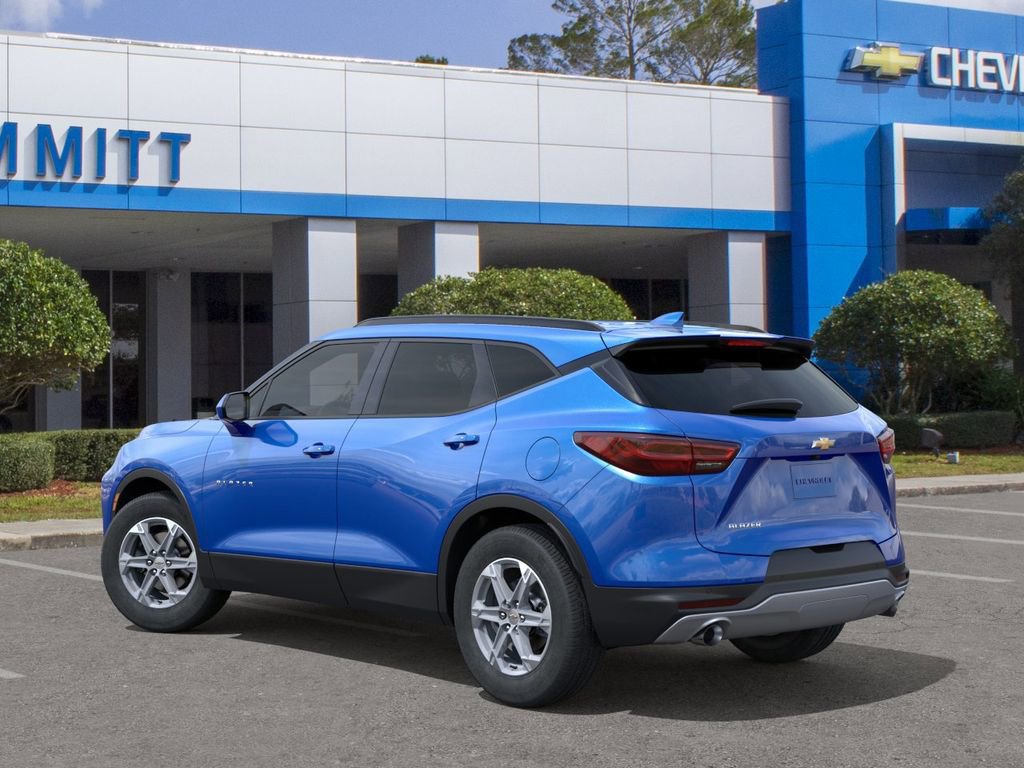 New 2026 Chevrolet Blazer LT w/ Convenience Package FWD image 3