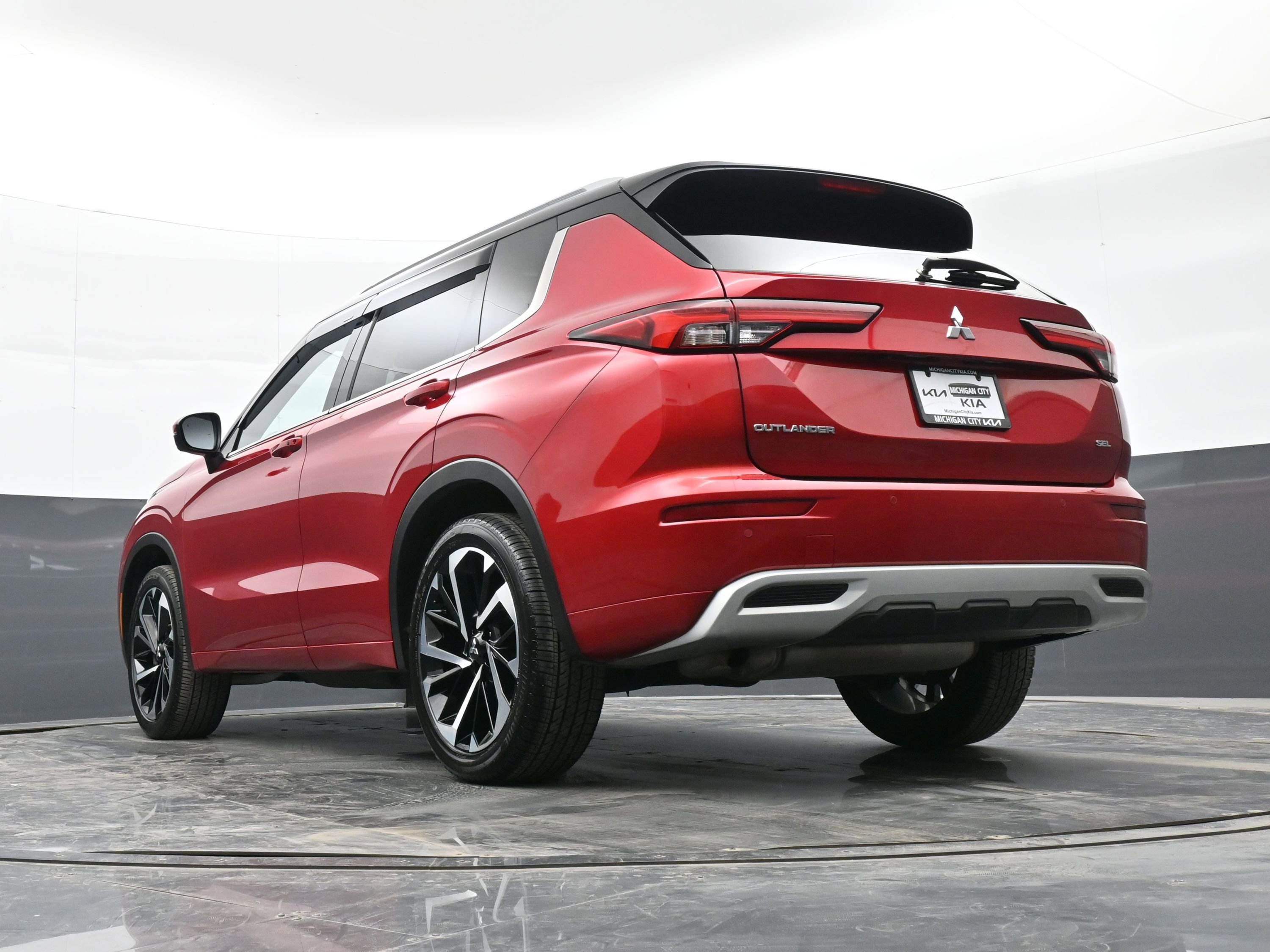 Used 2024 Mitsubishi Outlander SEL image 42