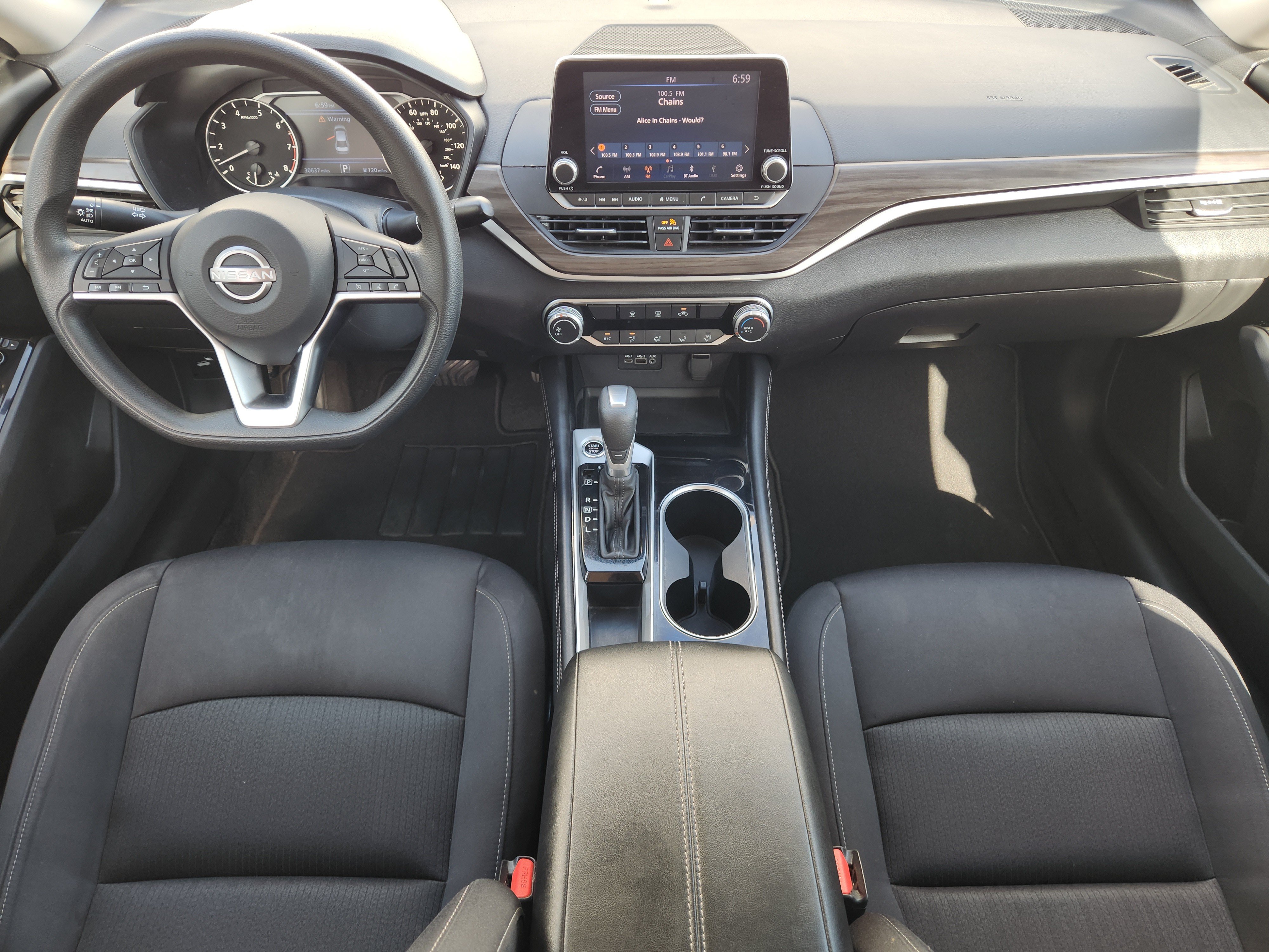 Used 2023 Nissan Altima 2.5 SV FWD image 27