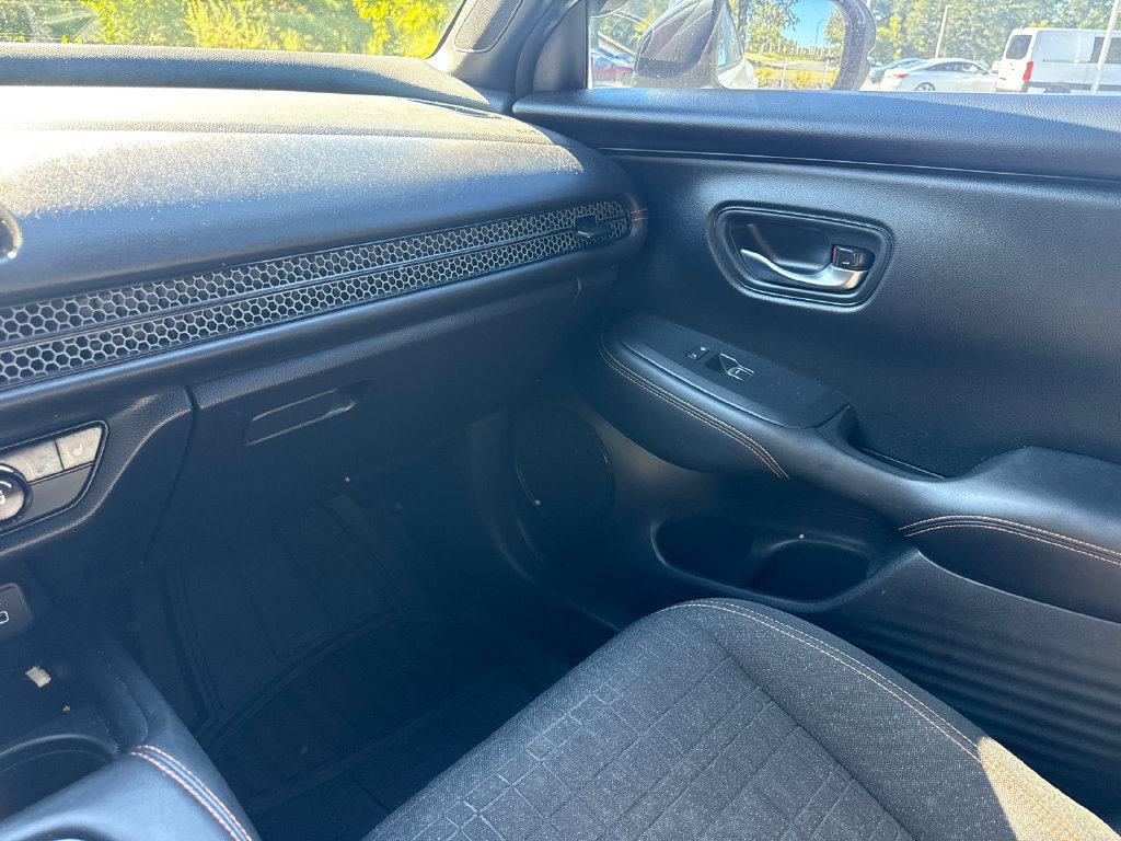 Certified 2023 Honda HR-V Sport image 18