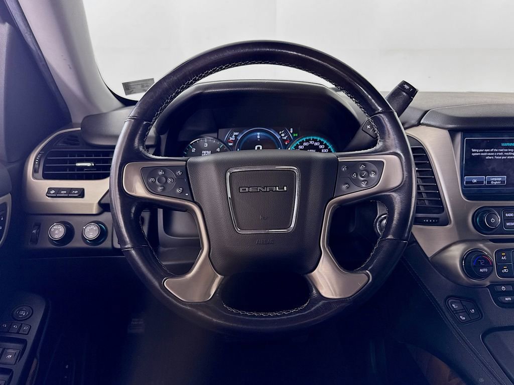 Used 2019 GMC Yukon Denali w/ Denali Ultimate Black Edition AWD/4WD image 11