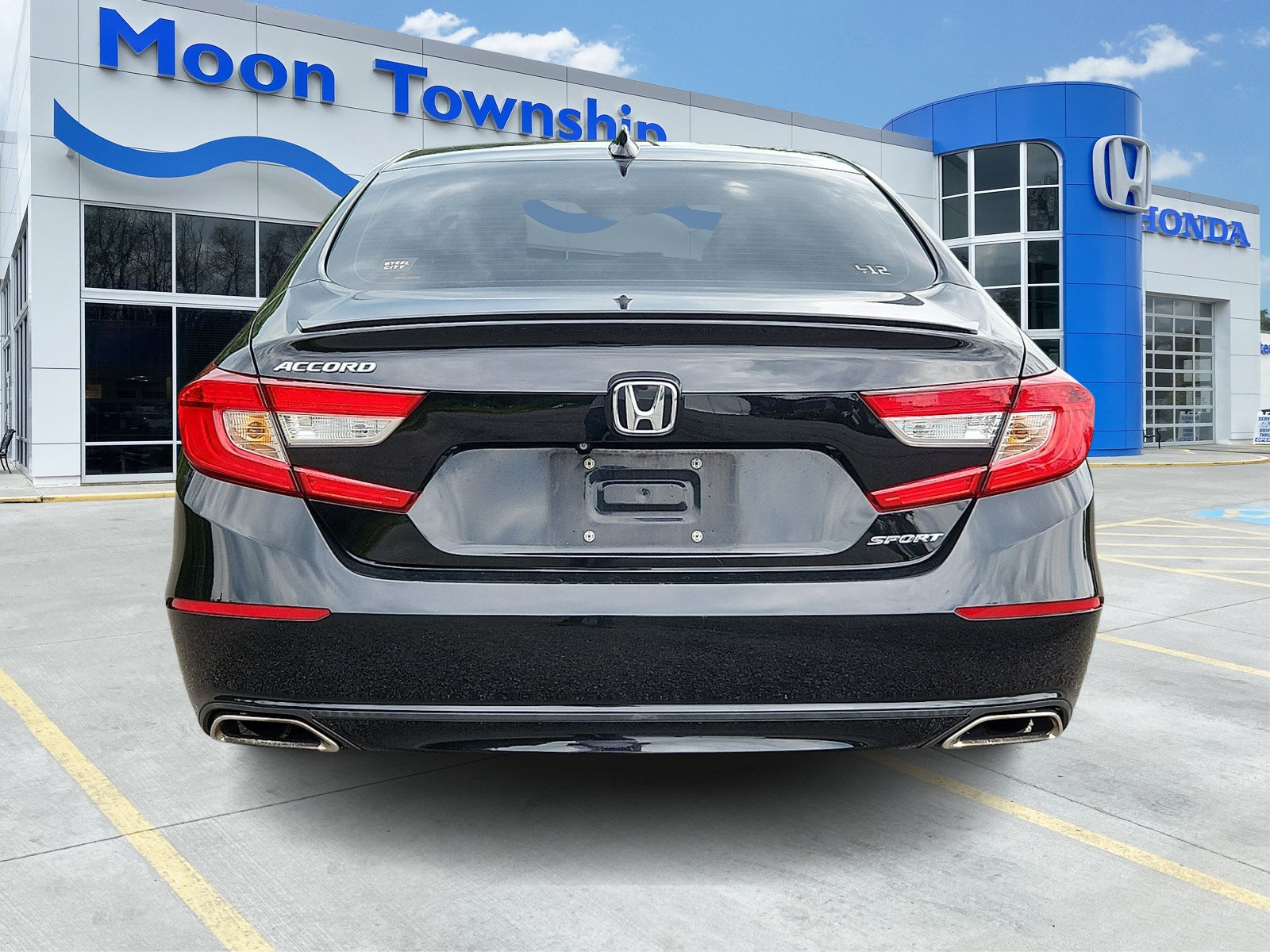 Used 2018 Honda Accord Sport image 5