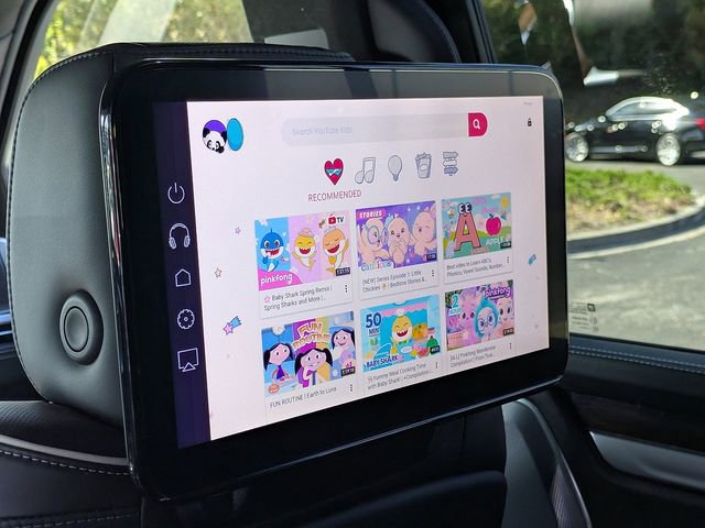 Certified 2025 Cadillac Escalade Sport Platinum w/ LPO, ONYX Package image 13