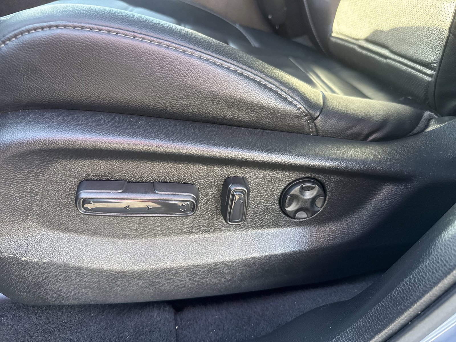 Used 2022 Honda CR-V EX-L image 13