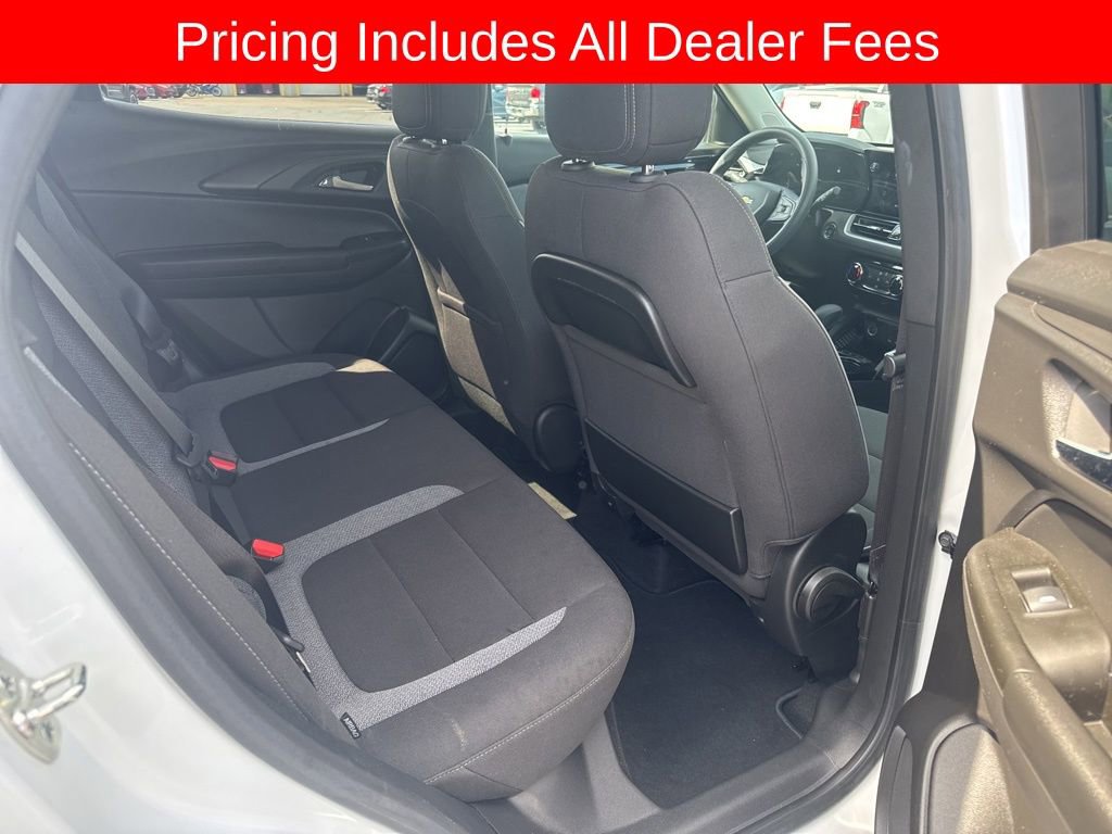 Used 2024 Chevrolet TrailBlazer LT w/ Driver Confidence Package FWD image 11