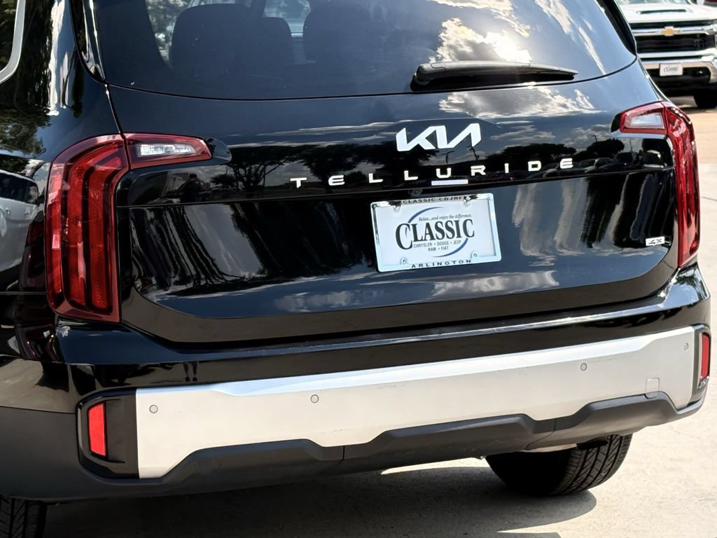 Used 2023 Kia Telluride LX AWD/4WD image 7