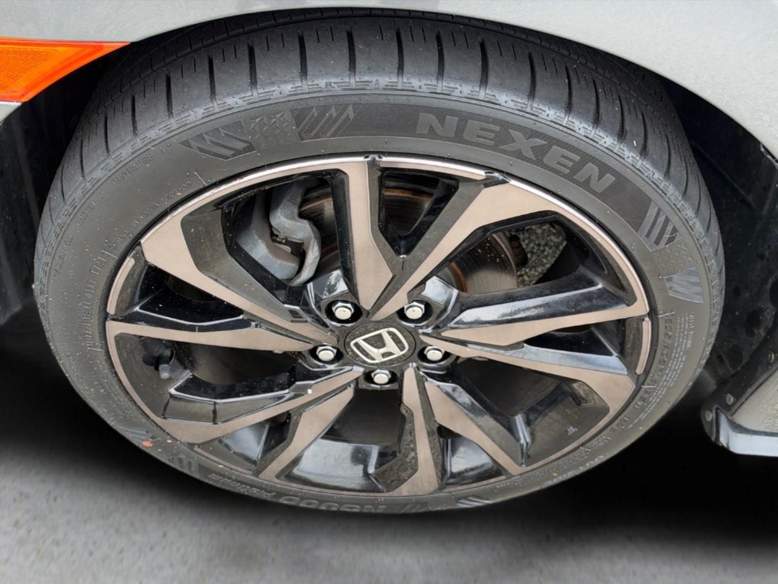 Used 2018 Honda Civic Sport image 13