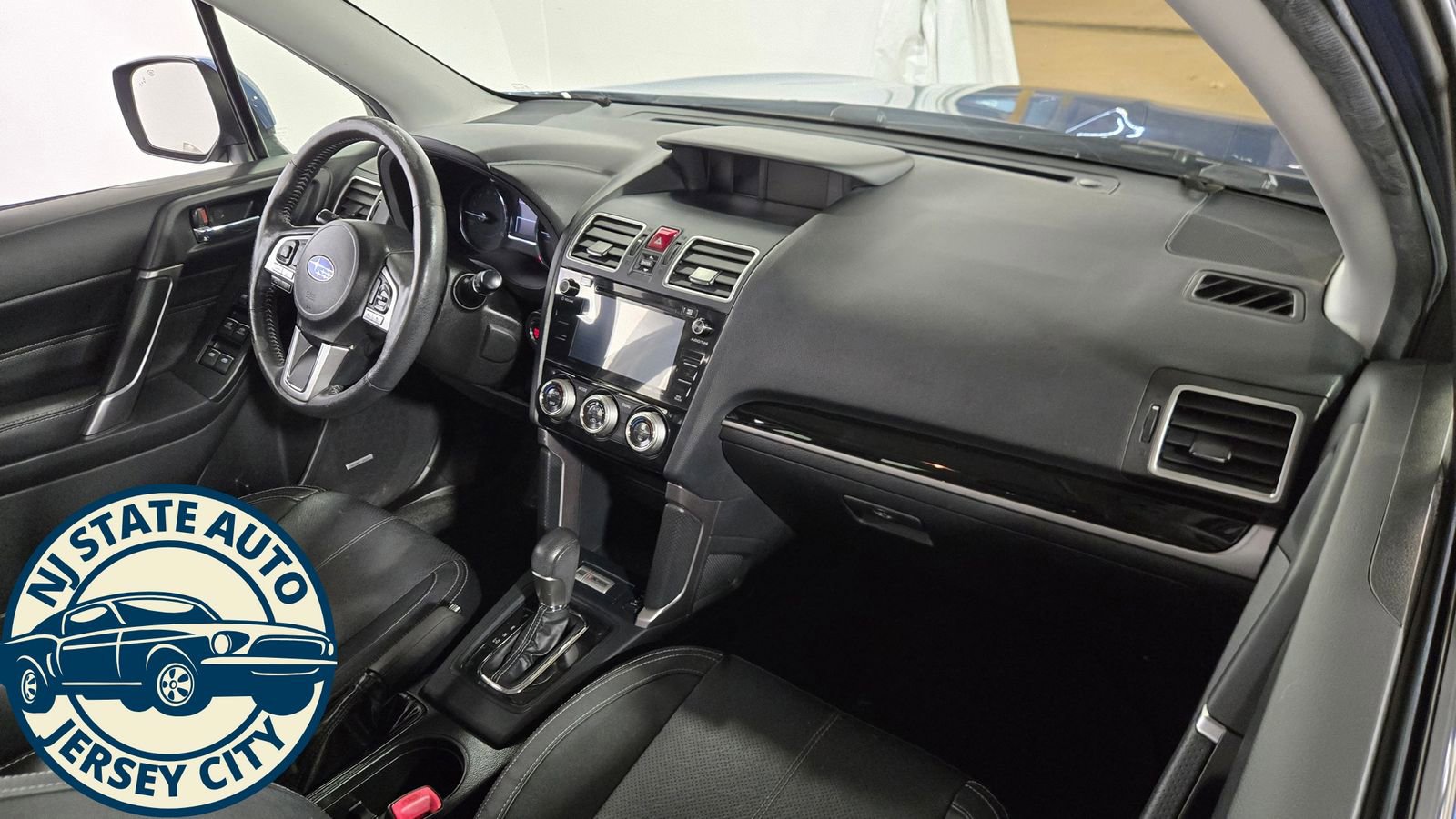 Used 2017 Subaru Forester 2.5i Touring AWD/4WD image 38