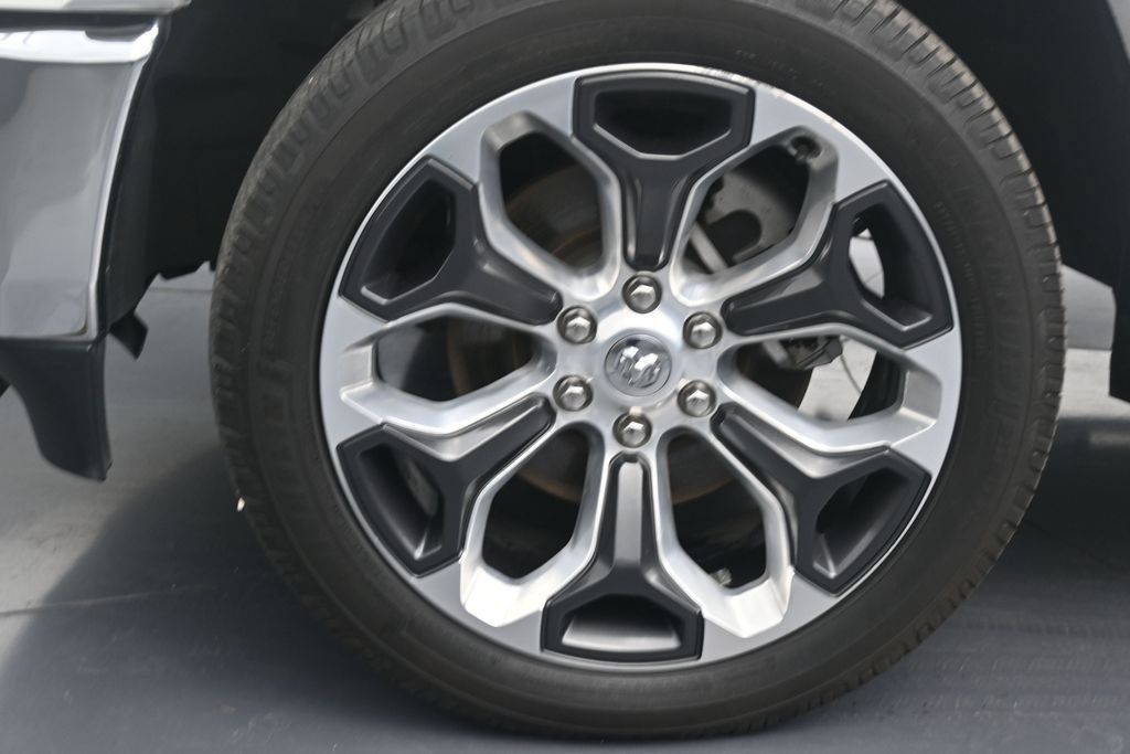 Used 2024 RAM 1500 Limited AWD/4WD image 9