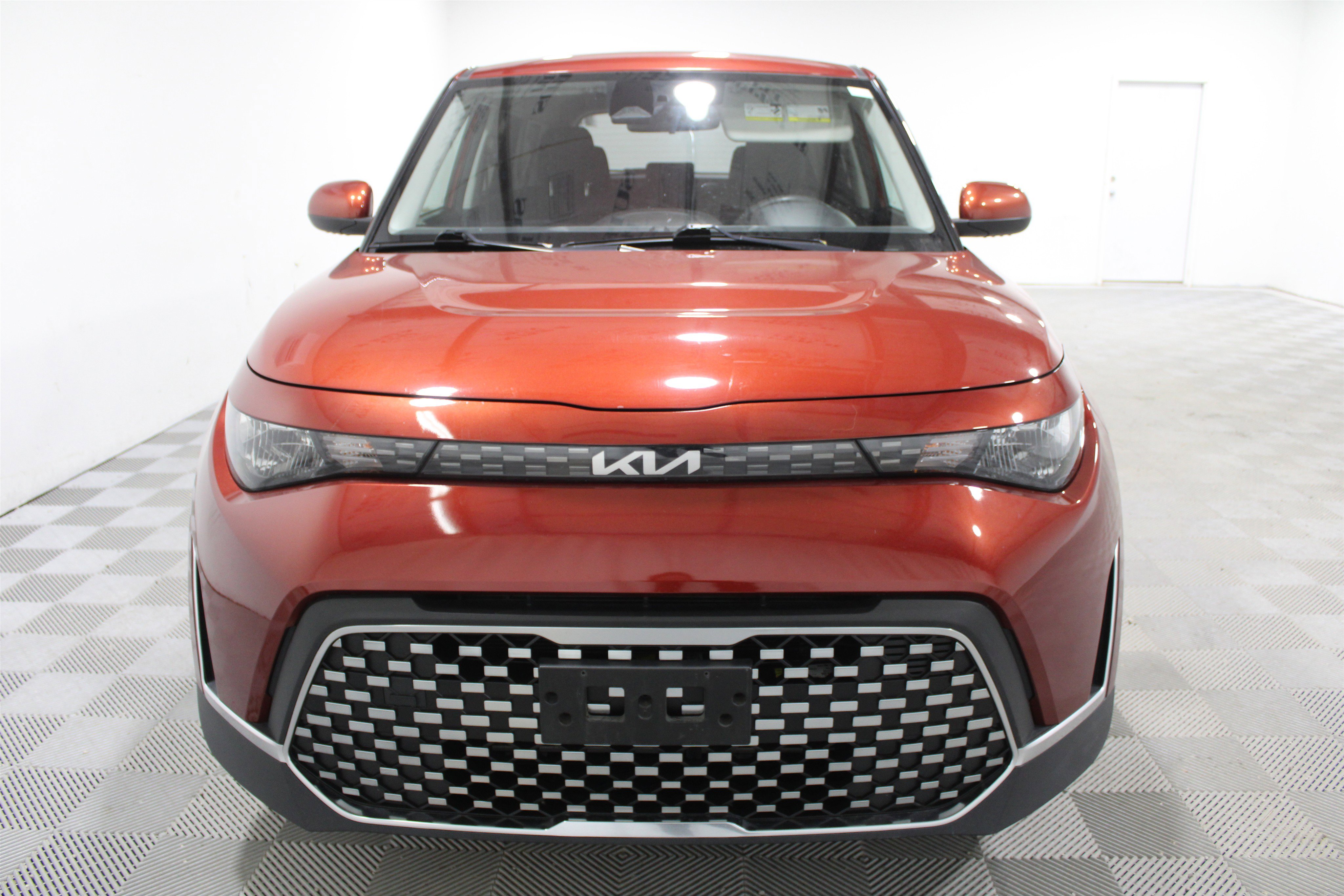 Used 2024 Kia Soul LX w/ Option Group 015 image 32