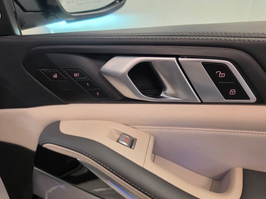 Used 2023 BMW X7 M60i w/ Executive Package AWD/4WD image 73