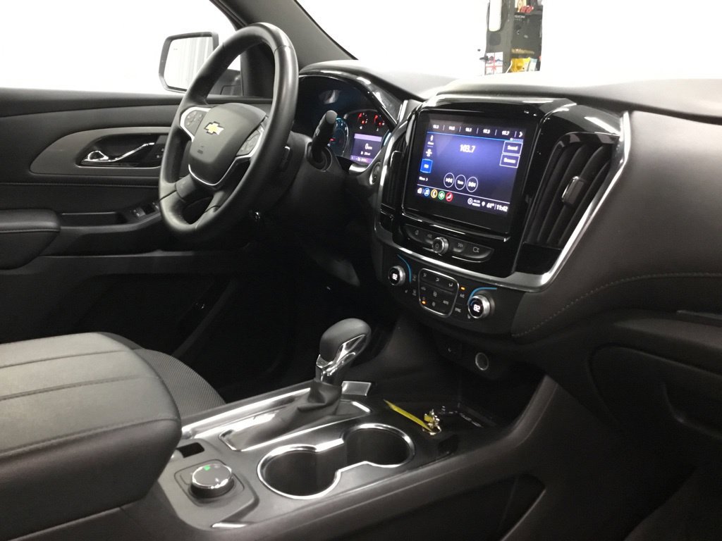 Used 2023 Chevrolet Traverse LT FWD image 26