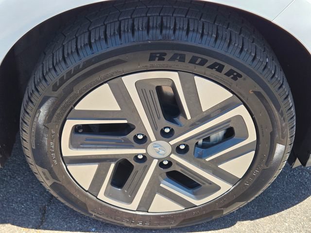 Used 2023 Hyundai Kona SE FWD image 9