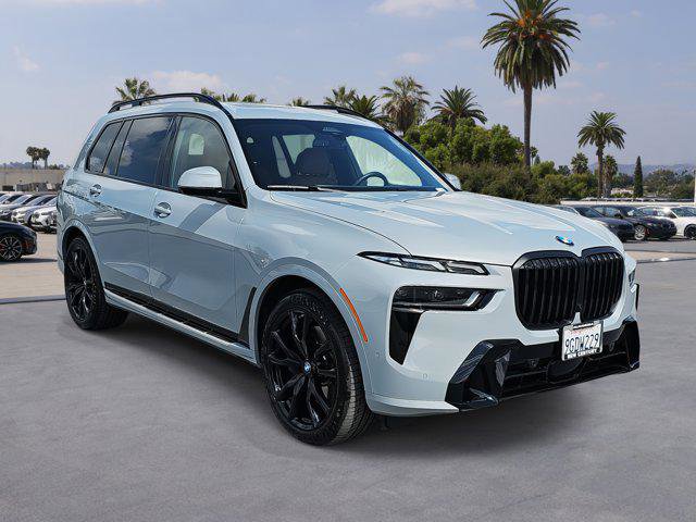 Certified 2024 BMW X7 xDrive40i w/ M Sport Package image 3