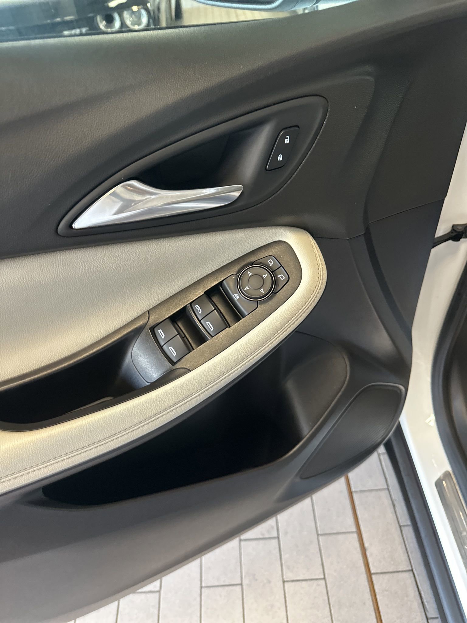 Used 2021 Buick Encore GX Preferred image 27