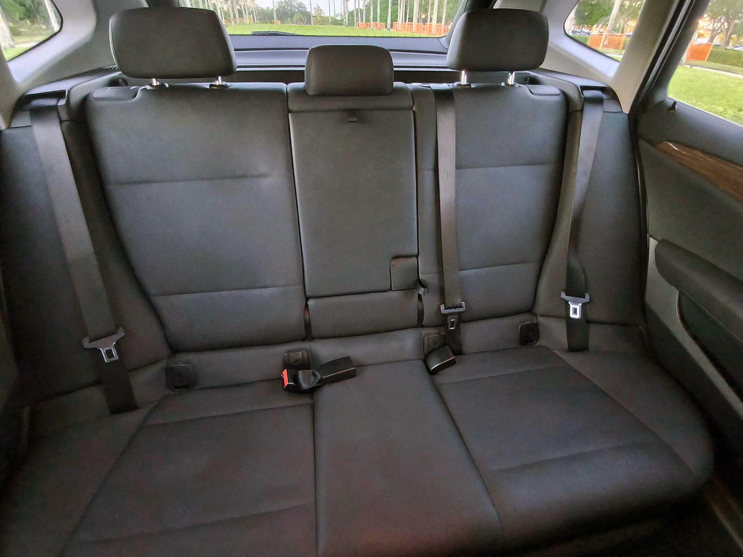 Used 2015 BMW X1 sDrive28i RWD image 14