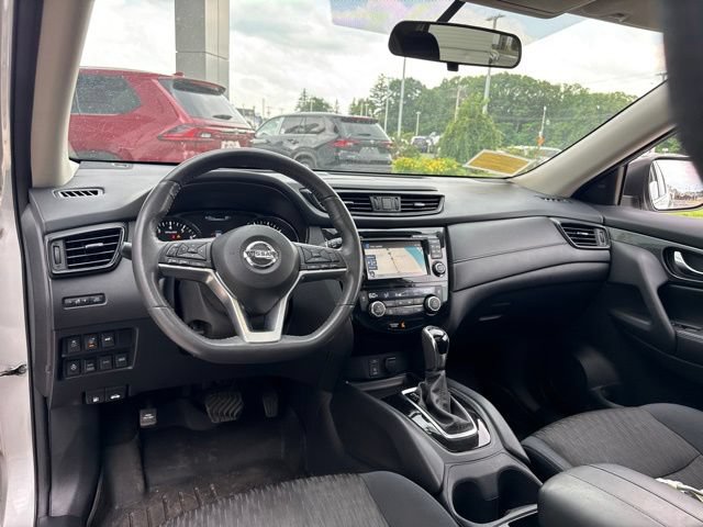 Used 2017 Nissan Rogue SV w/ HEV Premium Package AWD/4WD image 27