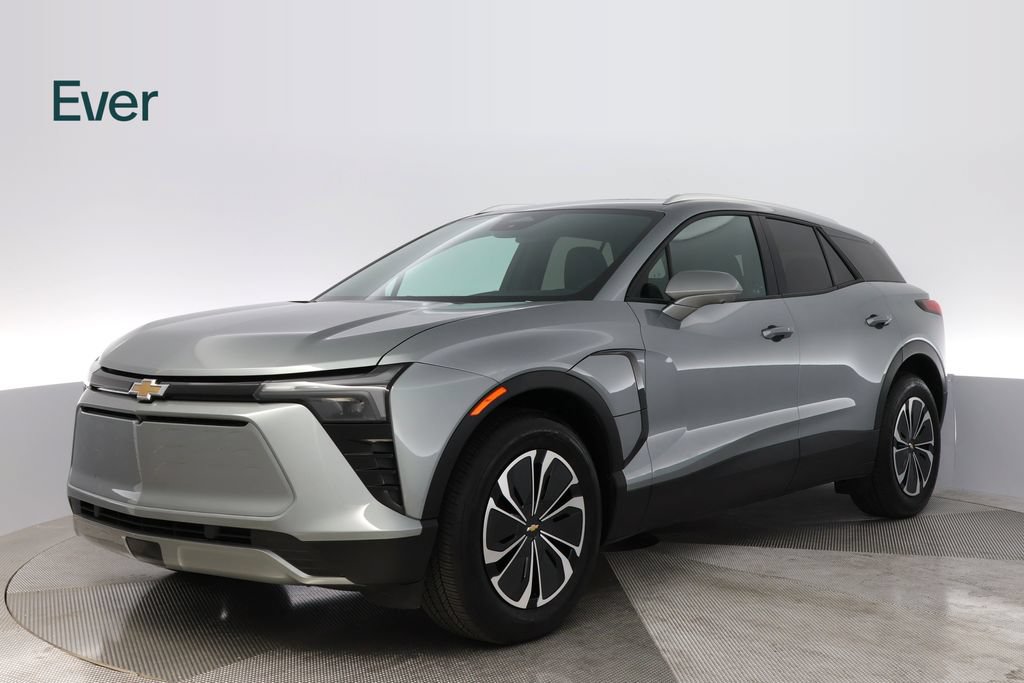 Used 2024 Chevrolet Blazer EV LT AWD/4WD image 2