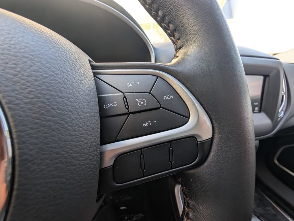 Used 2019 Jeep Compass Latitude AWD/4WD image 22