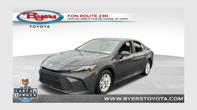 Used 2025 Toyota Camry LE image 1