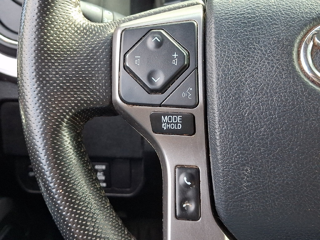 Used 2020 Toyota Tacoma Limited AWD/4WD image 22