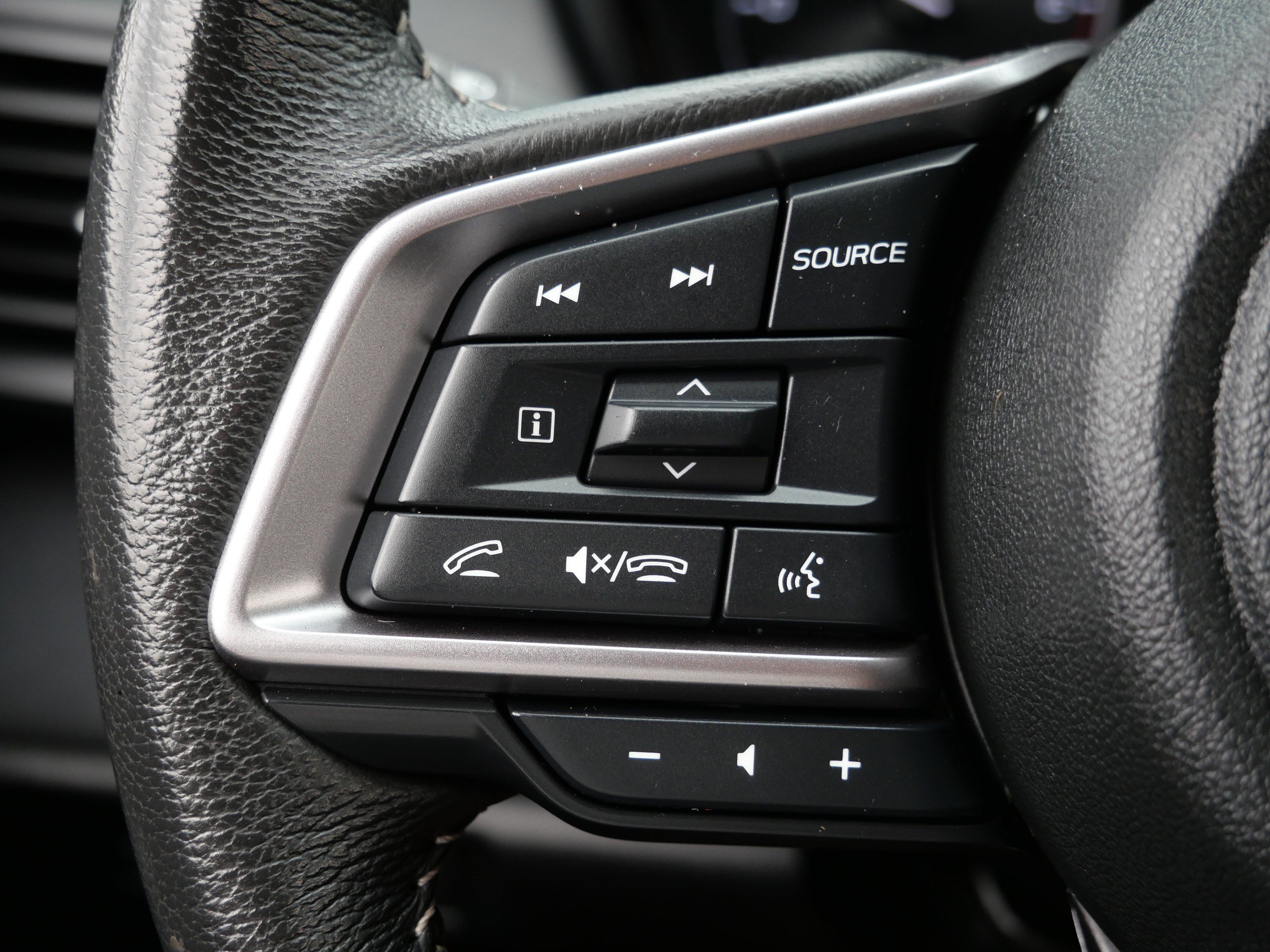 Used 2024 Subaru Outback Premium AWD/4WD image 27
