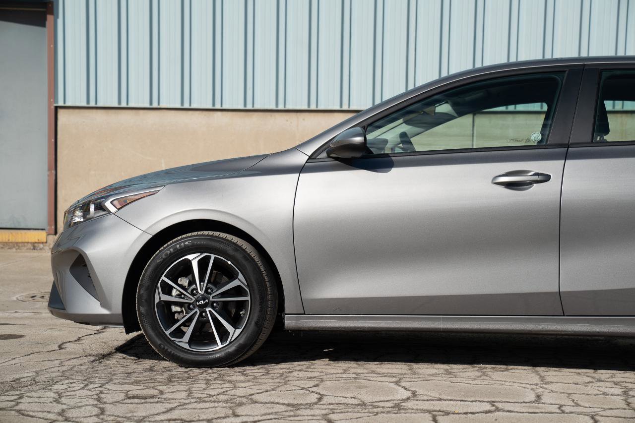 Used 2024 Kia Forte LXS image 7