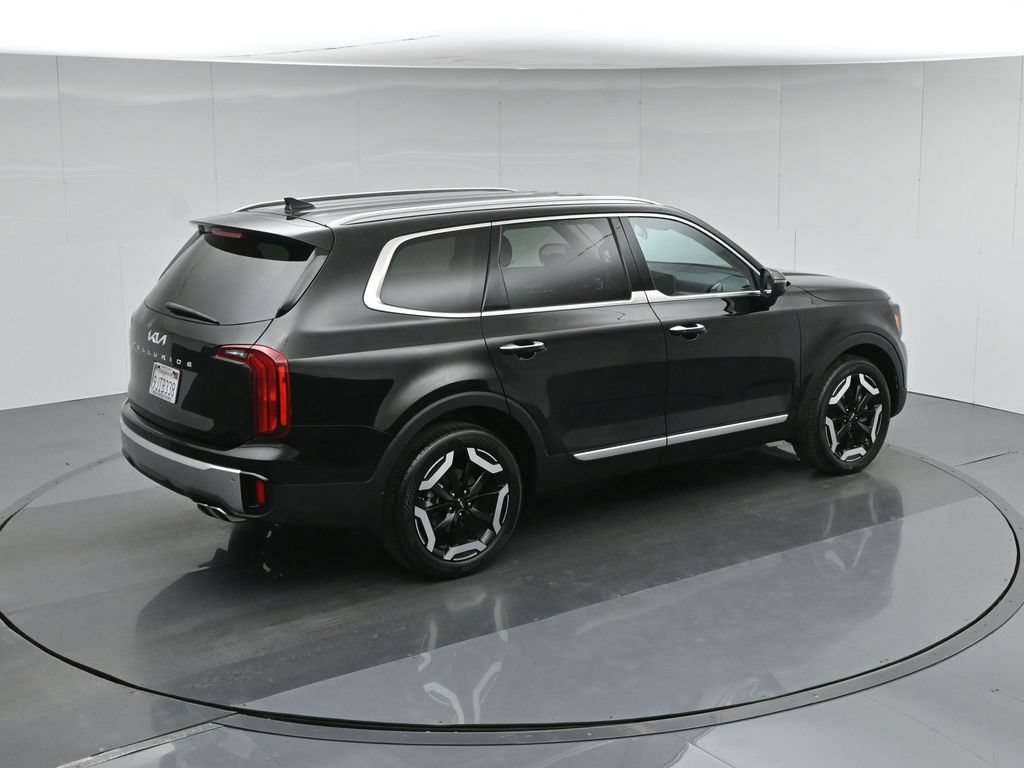 Used 2024 Kia Telluride S FWD image 44