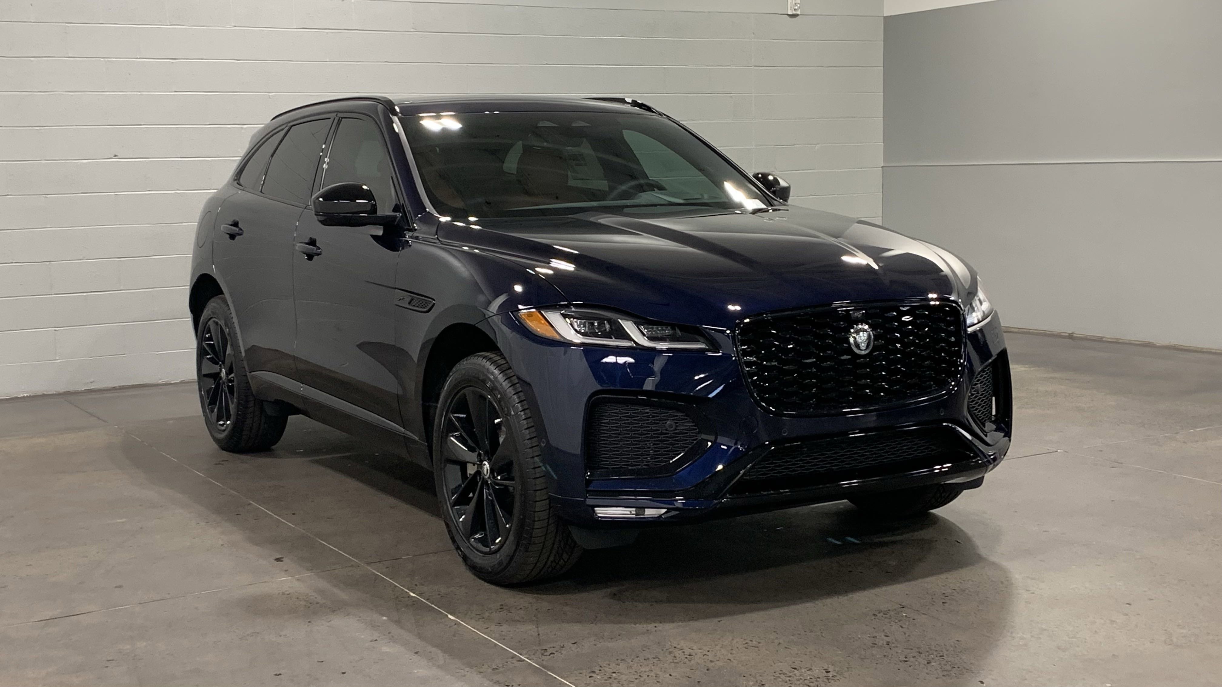 Used 2026 Jaguar F-PACE R-Dynamic S image 11