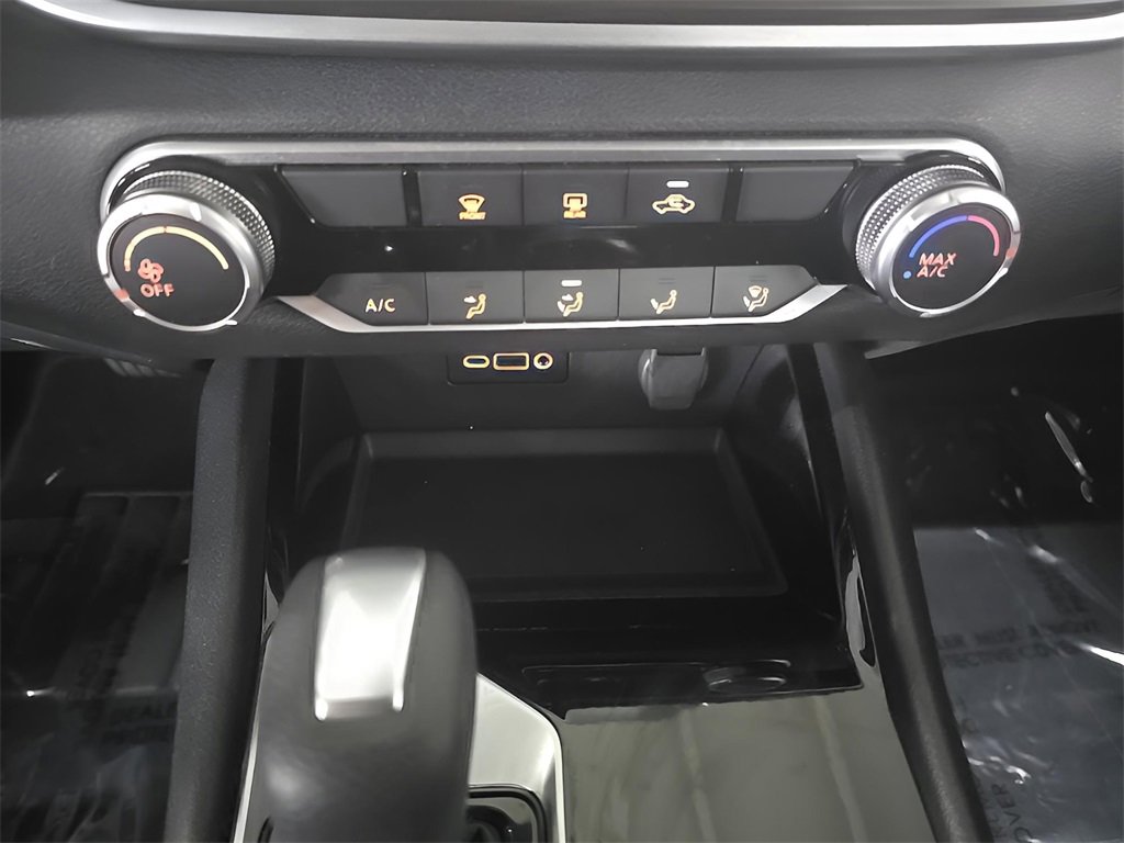 Used 2024 Nissan Altima 2.5 SV image 26