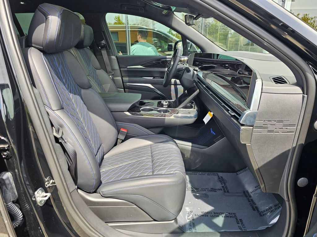 New 2026 Cadillac Escalade IQL Luxury AWD/4WD image 11